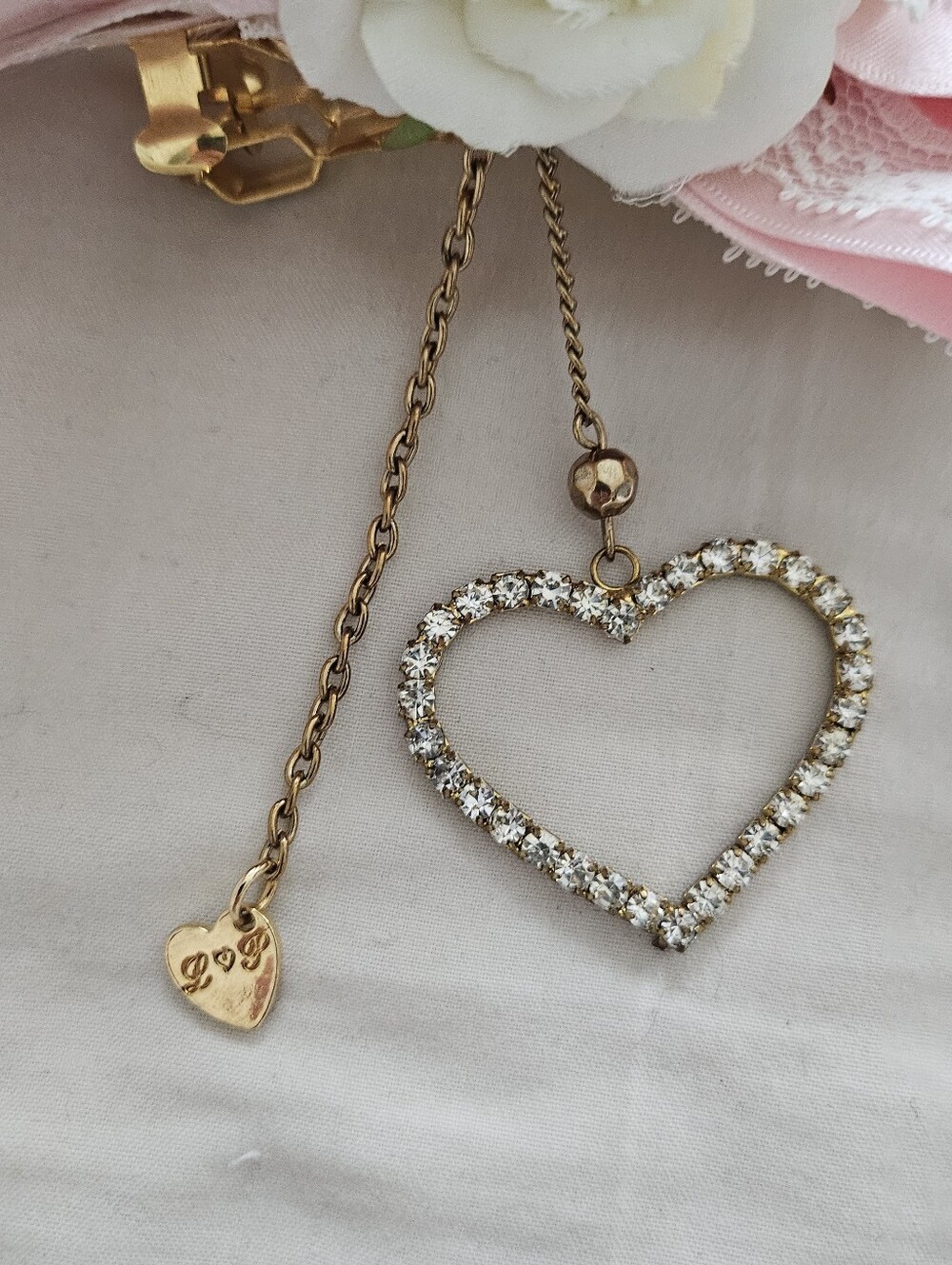 Rare La Pafait Gyaru Pink Satin White Lace Rose Bow Barette Heart Charms - Picture 4 of 5